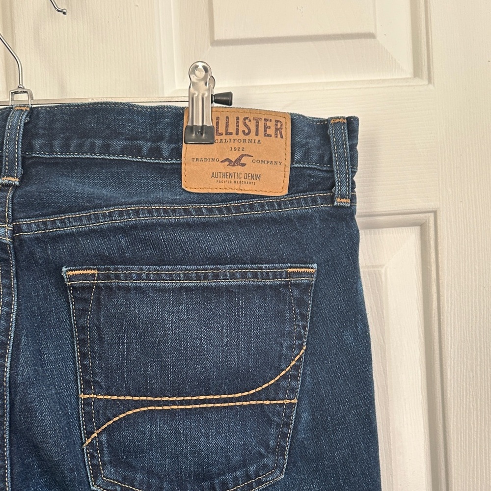Hollister Men's Deep Blue Bootcut Jeans - Picture 6 of 9